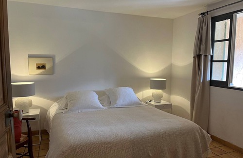 Cereste House | Lavender, Luberon view, pool, air-conditioning : Villa Mas des Lavandes 2 BR. 4*