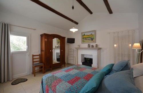 Istres Bed & Breakfast | le cabanon de l'olivette