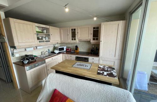 Le Sauze Apartment | le champas centre station lit queen size