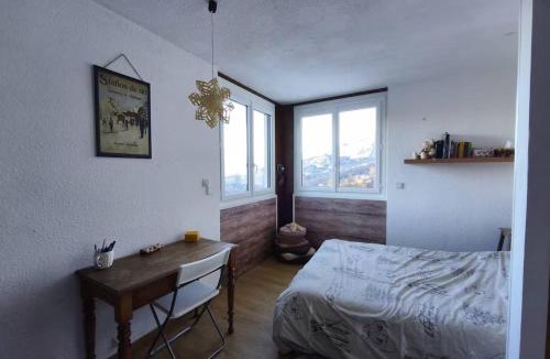 Le Super-Sauze Apartment | Le Sauze Bright 60m Flat near Slopes