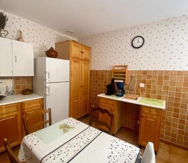 Antonaves House | Le Verger de Jouère à Ribiers - Paisible - 10 personnes