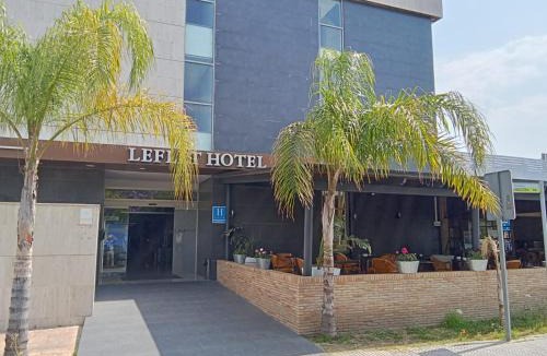 Sanlucar la Mayor Hotel | Leflet Sanlucar