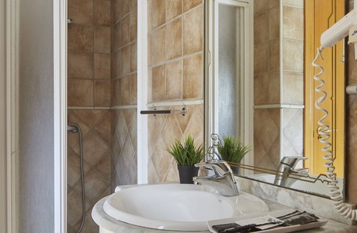 Leitza Hotel | Leizarooms