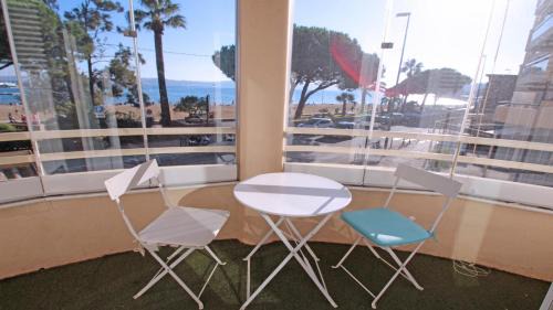 Sainte-Maxime City Centre Apartment | Les Dauphins