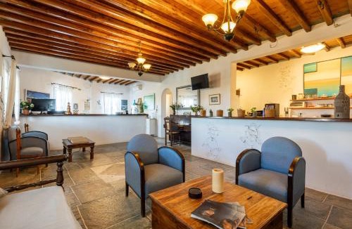 Sifnos Apartment | Lighthouse Hotel
