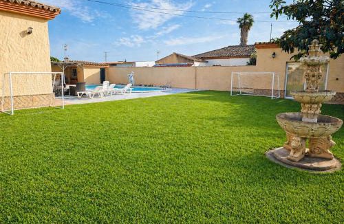 Chiclana de la Frontera Ski Chalet | LOS ALMENDROS