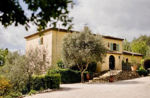 Saint-Cezaire-sur-Siagne Villa | Luxury 6 bedroom villa with pool and independent cottage