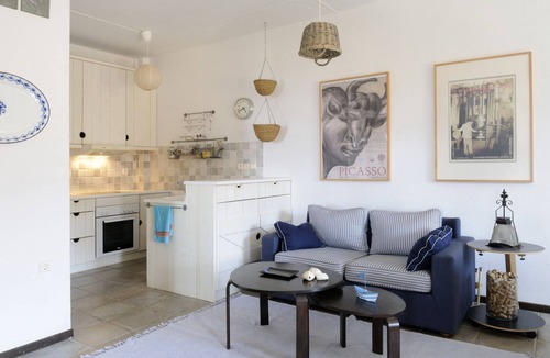 Pisses Villa | Luxury beach-front villa on "private" secluded beach, tranquil location
