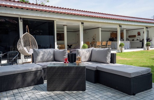 Ko Lanta Villa | Luxury Beach Villa 100 m from Sea | Pool | 4 Bedrooms