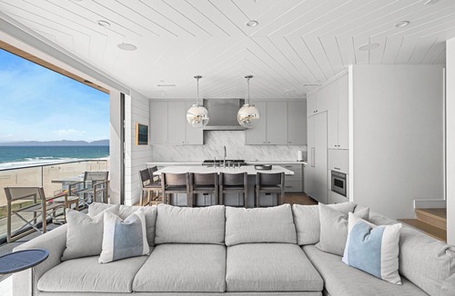 The Strand Condo | Luxury Beachfront Home on Manhattan Beach’s World-Famous Strand 3 bed 2 bath