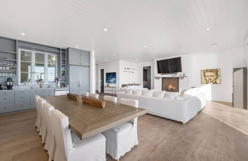 Central Malibu Villa | Luxury Beachfront Villa in Malibu - Your private slice of paradise