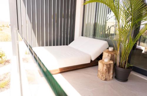 Layos Bed & Breakfast | Luxury Experience Suites