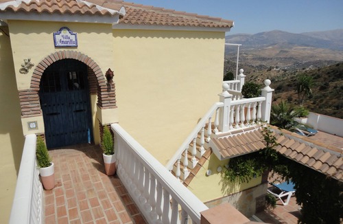 Comares Villa | Luxury Modern Spanish villa. Large 10x5M pool/BAR/XXL BBQ kitchen. Great deals!