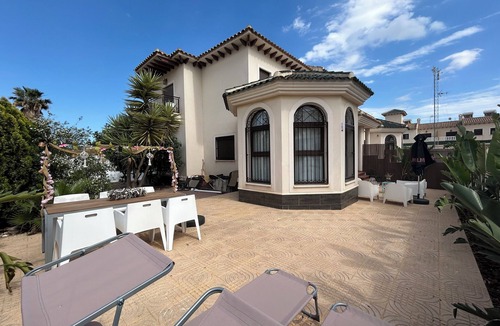 Quesada Villa | Luxury villa "Casa Real" within walking distance of downtown