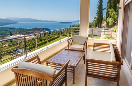 Nafplio Villa | Luxury Villa with Pool, Jacuzzi