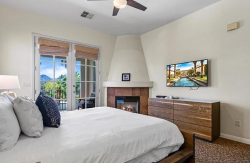 La Quinta Apartment | LV014 Legacy Villas Studio Overlooking the Pool