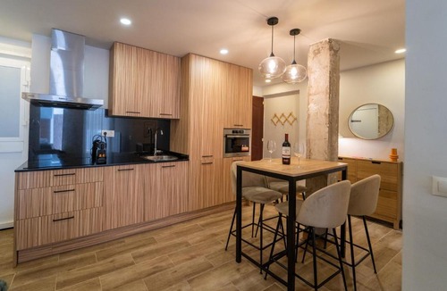 Poligono Alameda Apartment | Málaga Chic Retreat