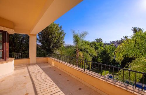 Benahavis Villa | Magnifica Villa con Piscina en Los Arqueros Golf