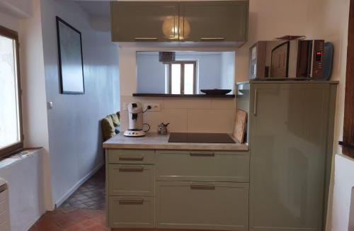 Saint-Julien-d'Asse Apartment | Maison avec vue sur la vallée d'Asse