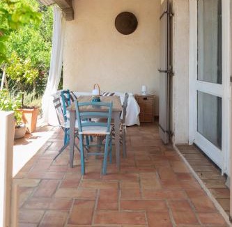 Lauris Villa | Maison Lauris