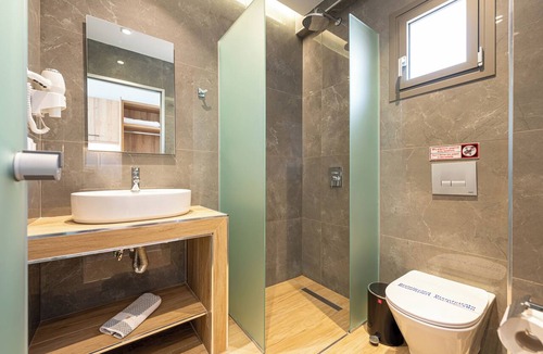 Kallithea Hotel | Maltepe Luxury Accommodation