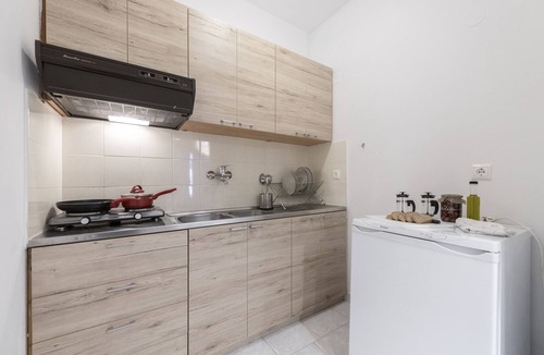 Melissopetra House | Maria Apartments