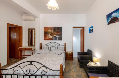 Herronisos Apartment | Maria Studios
