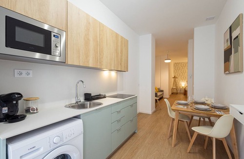 Aiora Apartment | Maritim Studios III | 4 Guests | AC-WIFI | Near Beach