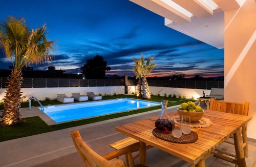 Petaloudes Villa | Martini Villas