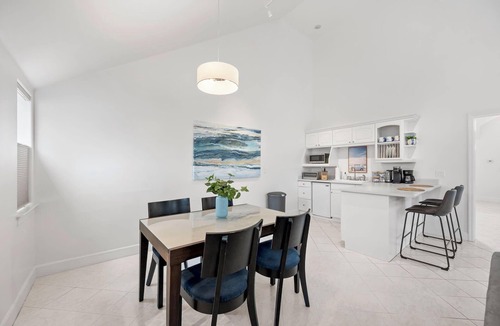 Half Moon Bay House | Mavericks Penthouse – Downtown Luxury on Main Street, Half Moon Bay