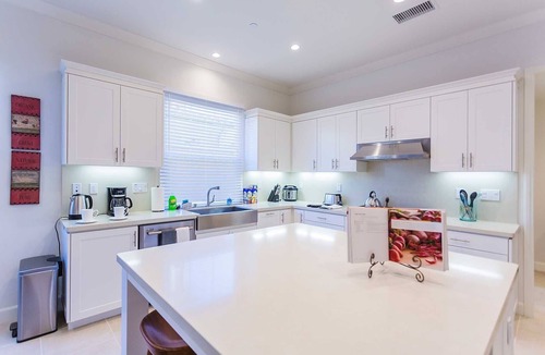 Northwood House | Mocha Coco on Landover