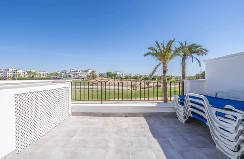 Roldan House | Modern 3 bedroom Town House MA14LT