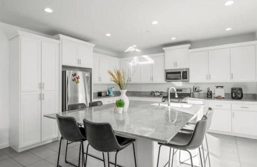 Madera House | Modern Comfort: Madera Edition