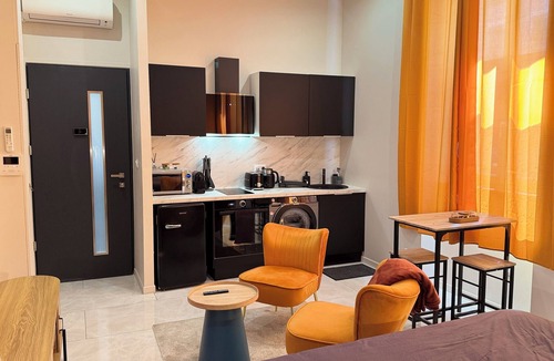 Grand Trou - Saint Jean De Dieu Apartment | Modern, fully-equipped studio