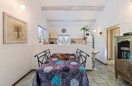 Lambesc House | Modern holiday home with private pool
