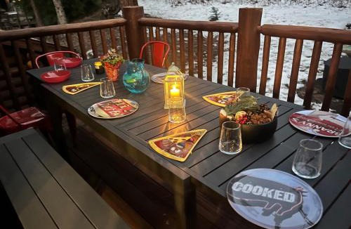 Big Bear Lake Villa | Modern Log Home-Walk2Slopes&Trails-Spa-Arcade-EVch