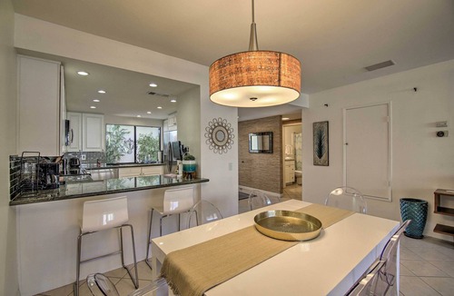 Sunrise Villas House | Modern Palm Springs Gem - Pool Access & Mtn Views