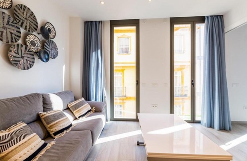 La Merced Apartment | Modern Refurbished - 1BD 1BTH - Malaga Centro