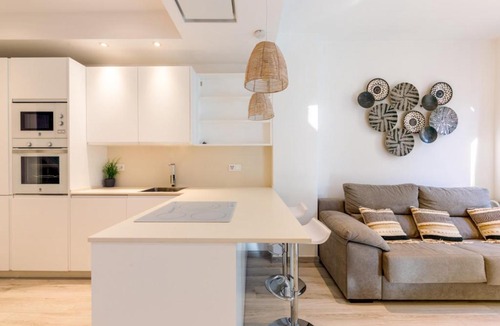 La Merced Apartment | Modern Refurbished - 1BD 1BTH - Malaga Centro