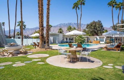 Desert Park Estates House | Monkey Tree Hotel 10