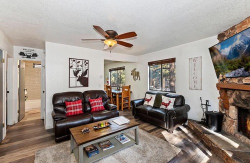 Summit Estates Apartment | Moose Lodge Slopes Unit A ! View and Fire pit