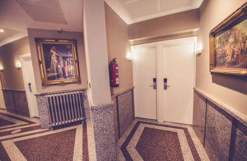 Centro House | Motel