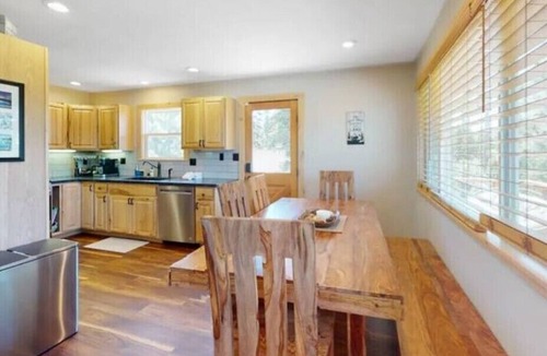 Upper Kingsbury Cabin | Mountaintop cabin minutes from Heavenly!n