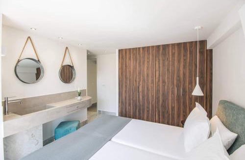 Plaka Apartment | Nama Sea Side Suites
