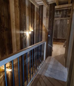 Nevache Apartment | Narnia - Spacious and comfortable