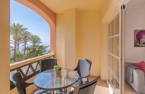 Nerja Apartment | Nerja center - sea view - beach at 75 m - 2 bedrooms - 1 bathroom - Wifi