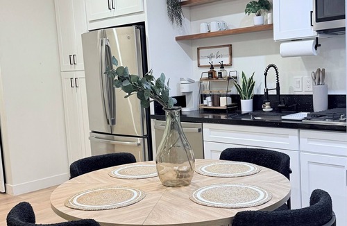 Riverside Condo | New Cozy Boho Back House