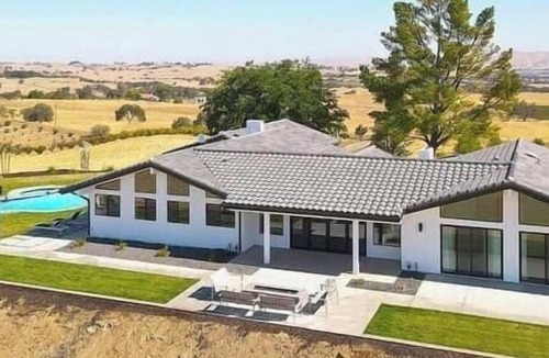 Paso Robles Villa | NEW! Custom Luxury Estate on 220 Acres Lot - Views