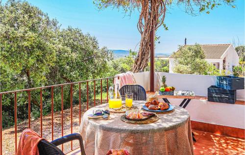 Estepa House | Nice Home In Estepa With Swimming Pool