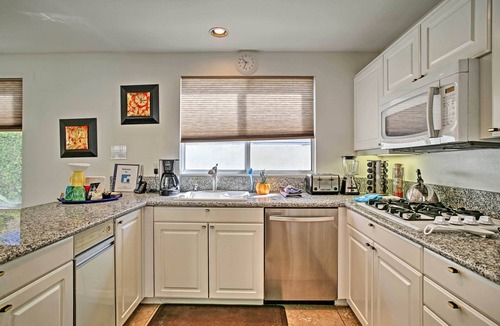 Cathedral City Resort | Nice poolside villa in Cathedral City